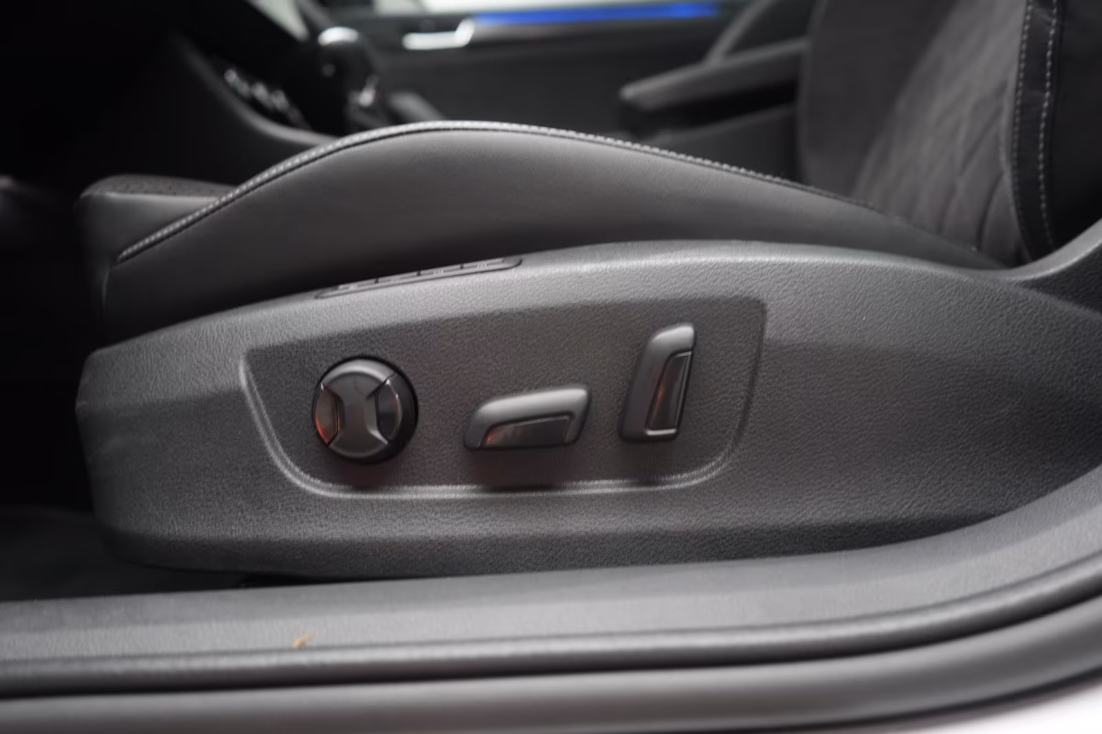 (B-357) Skoda Superb 2.0 TDI Sportline ACC/Kamera/Virtual/Pano - Image 21