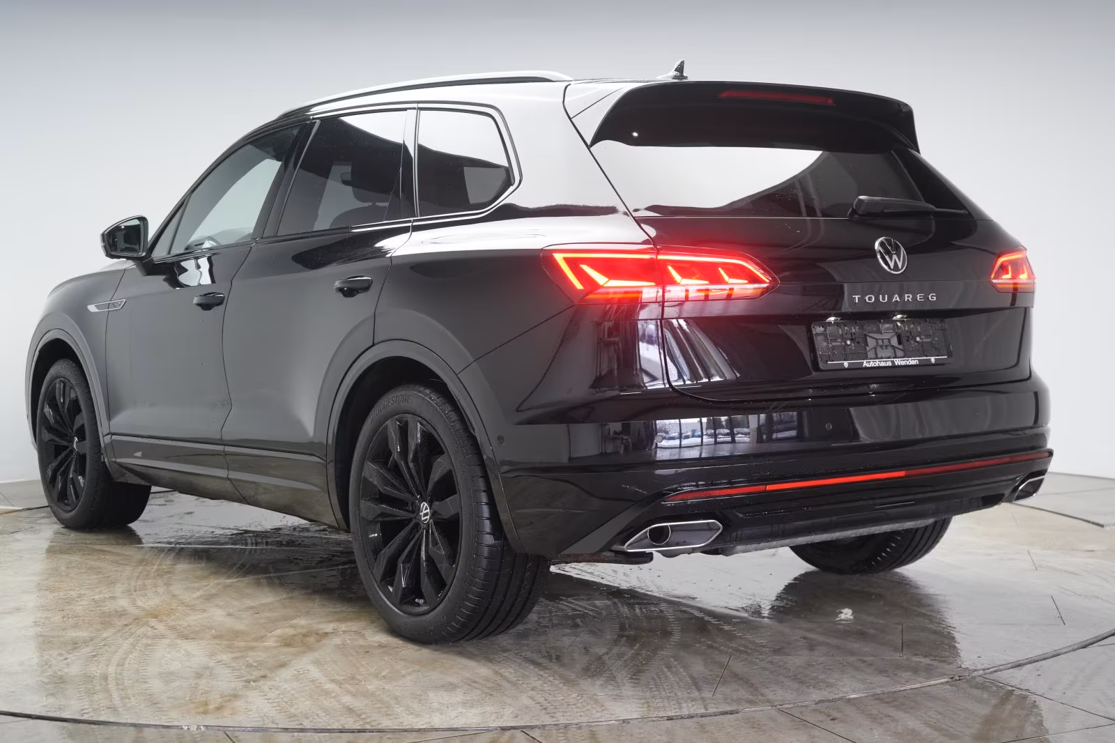 (B-135) Volkswagen Touareg 3.0 V6 TDI 4Motion R line Navi/Leder/A - Image 4