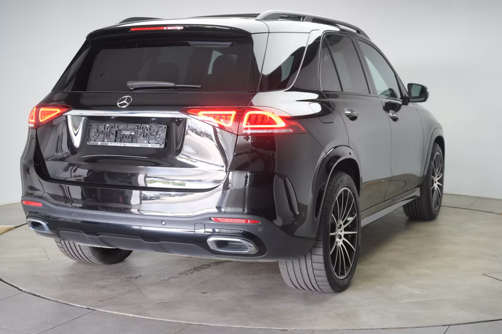 (B-460) Mercedes-Benz(Hybrid) GLE 350 de 4Matic 9G-Tronic AMG Distronic/HUD/Ka - Image 5