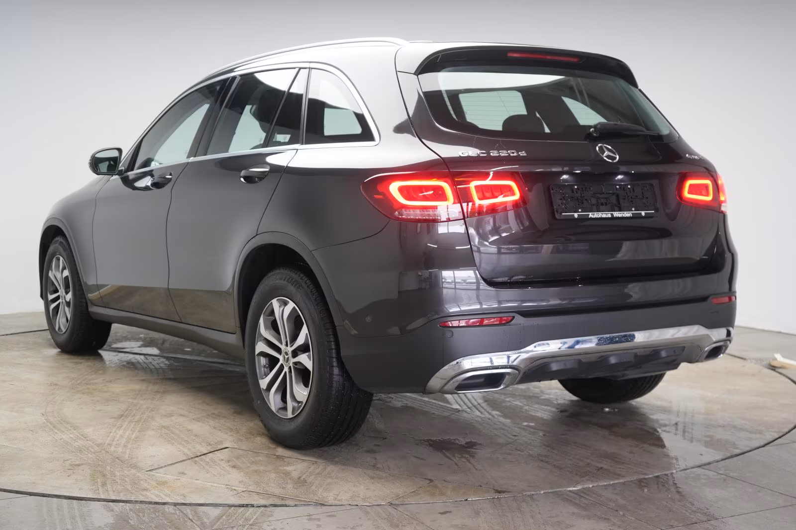 (B-694) Mercedes-Benz GLC 220 d 4Matic 9G-Tronic Distronic/Kamera/ - Image 4