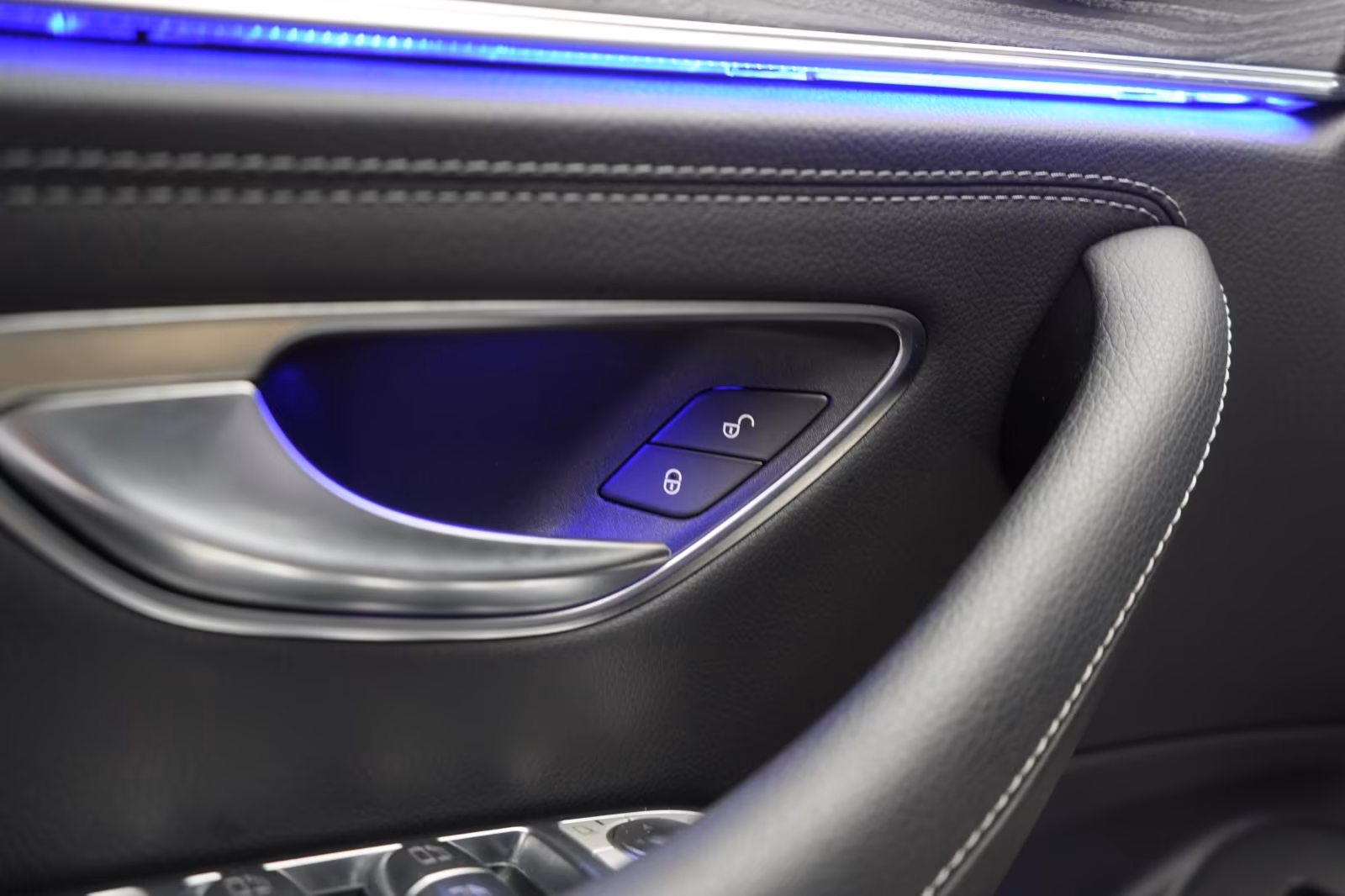 (B-198) Mercedes-Benz E 300 d 4Matic T 9G-Tronic AMG Distronic/Kamera/ - Image 25