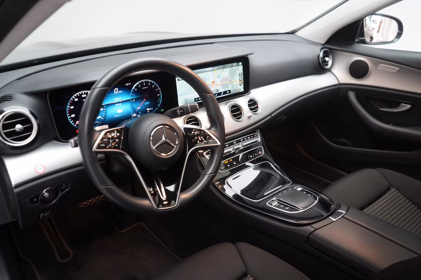 (B-378) Mercedes-Benz(Hybrid) E 300 e T 9G-Tronic Navi/Temp/Kamera/Pano/ - Image 8
