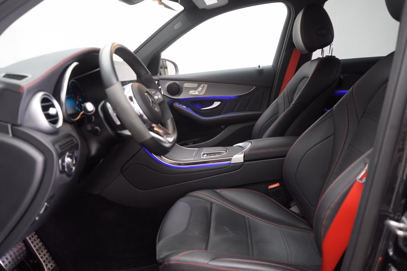 (B-487) Mercedes-Benz GLC 300 e 4Matic 9G-Tronic AMG Kamera/AHK/Virtua - Image 6