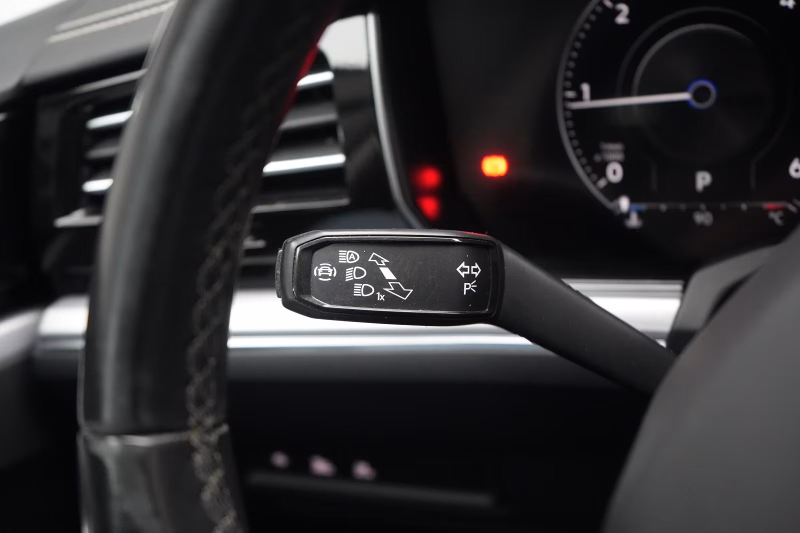 (B-385) Volkswagen Touareg 3.0 V6 TDI 4Motion R line Leder/ACC/Kame - Image 21