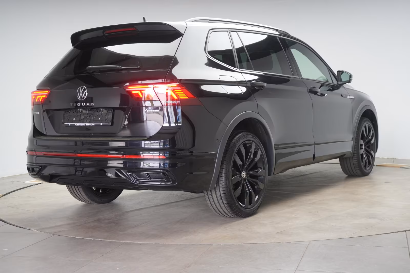 (B-249) Volkswagen Tiguan Allspace 2.0 TDI 4 Motion R line ACC/Kame - Image 5