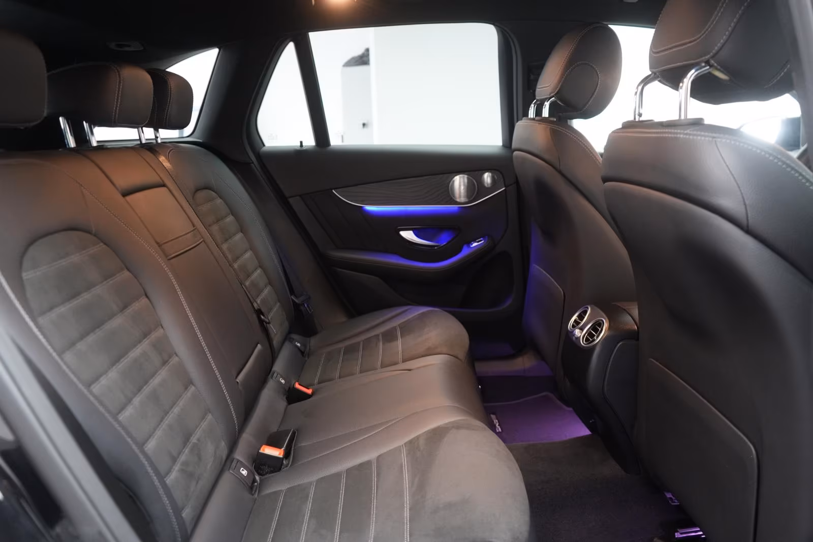 (B-232) Mercedes-Benz GLC 300 d 4Matic 9G-Tronic AMG Temp/Kamera/ - Image 11