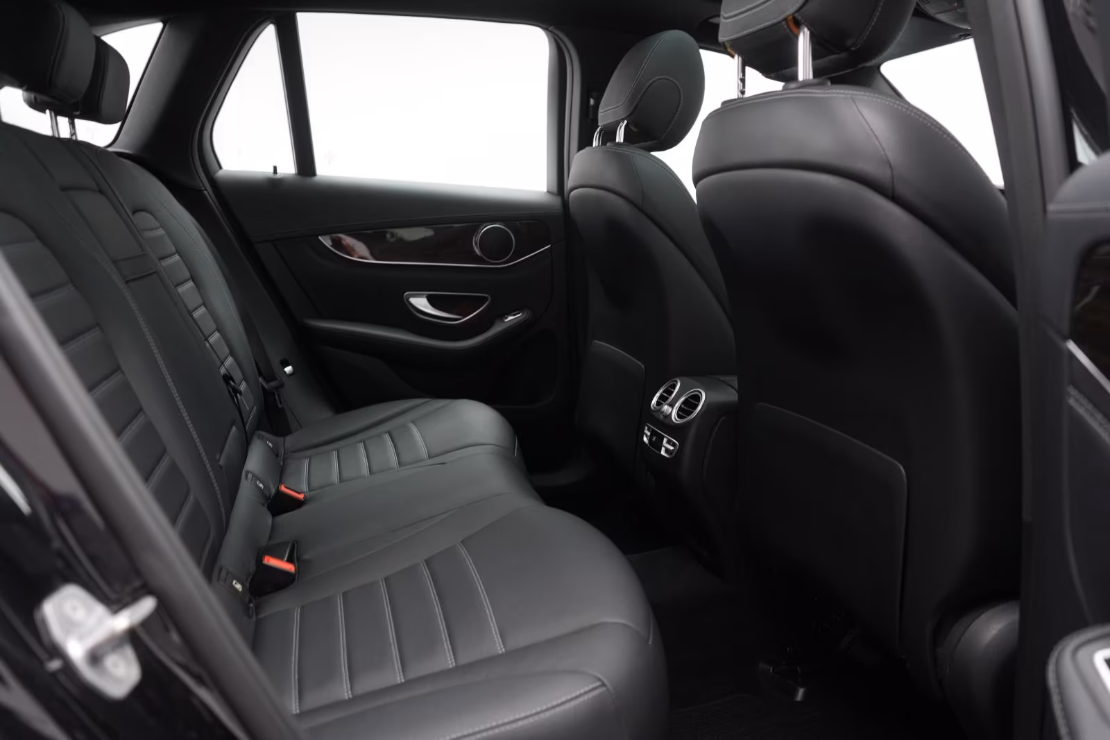 (B-788)Mercedes-Benz GLC 300 4Matic 9G-Tronic Exclusive Leder/Temp/Ka - Image 11