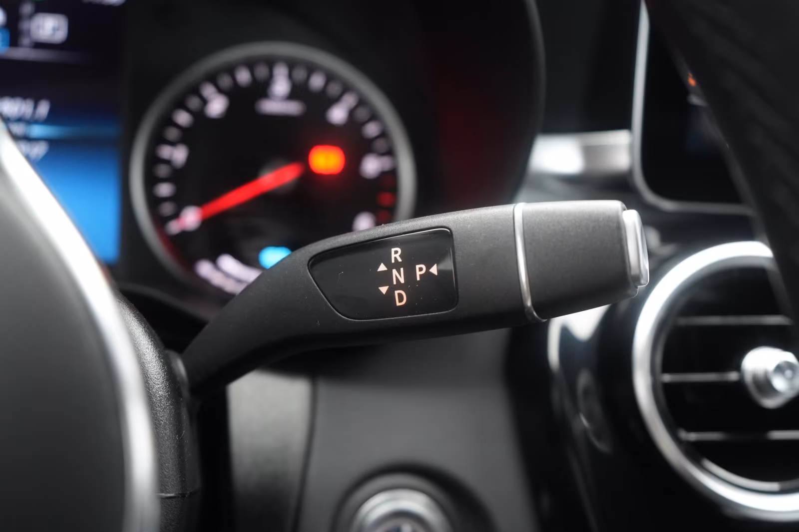 (B-713) Mercedes-Benz(Hybrid) GLC 300 de 4Matic Leder/Temp/Kamera/AHK - Image 20