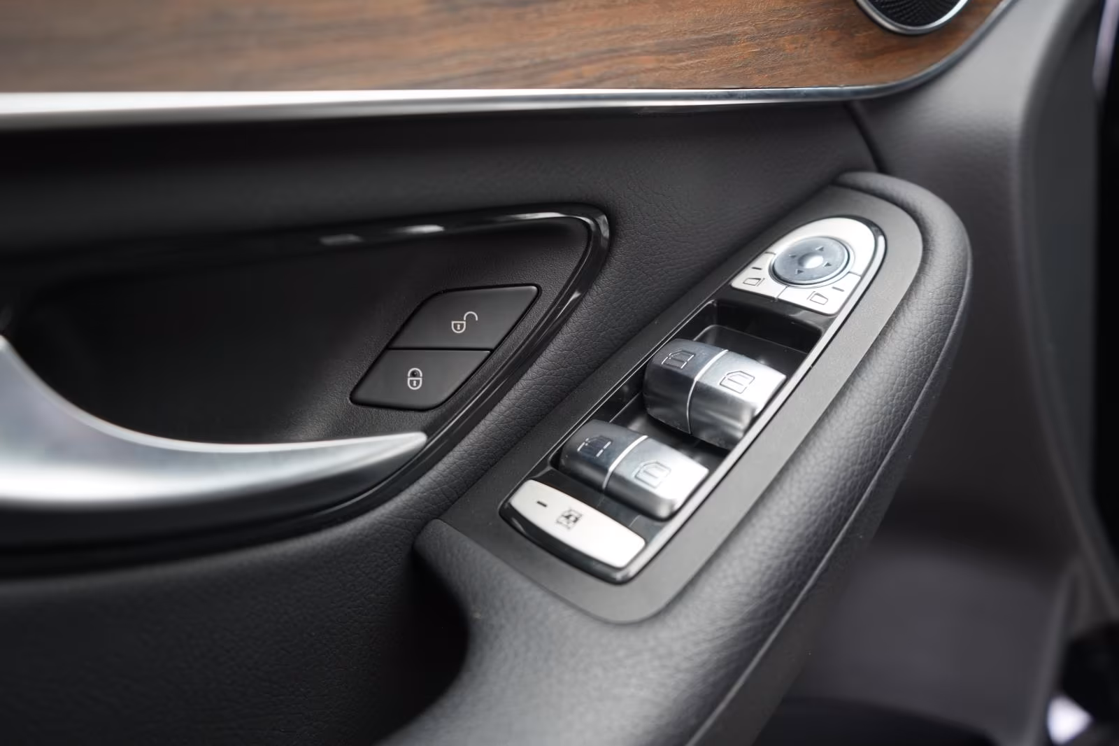 (B-219) Mercedes-Benz(Hybrid) GLC 300 de 4Matic 9G-Tronic CarPlay/Temp/Kam - Image 20