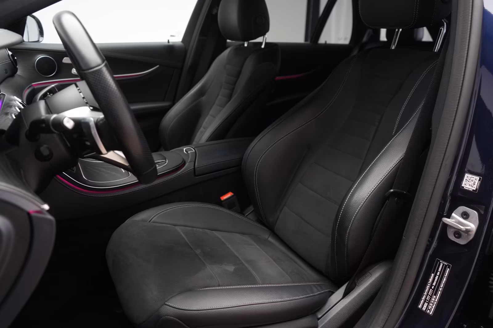 (B-259) Mercedes-Benz(Hybrid) E 300 e T 9G-Tronic AMG Distronic/Kamera/AHK/L - Image 7