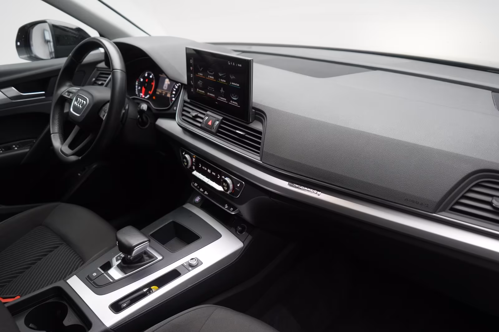 (B-688) Audi Q5 40 TDI quattro S tronic CarPlay/Temp/A - Image 10