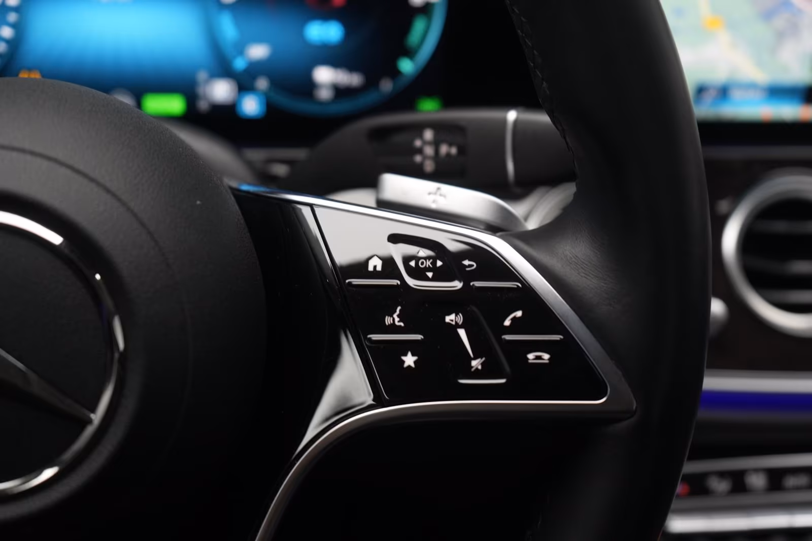 (B-128) Mercedes-Benz(Hybrid) E 300 de 9G-Tronic Exclusive Leder/Distronic/Ka - Image 21