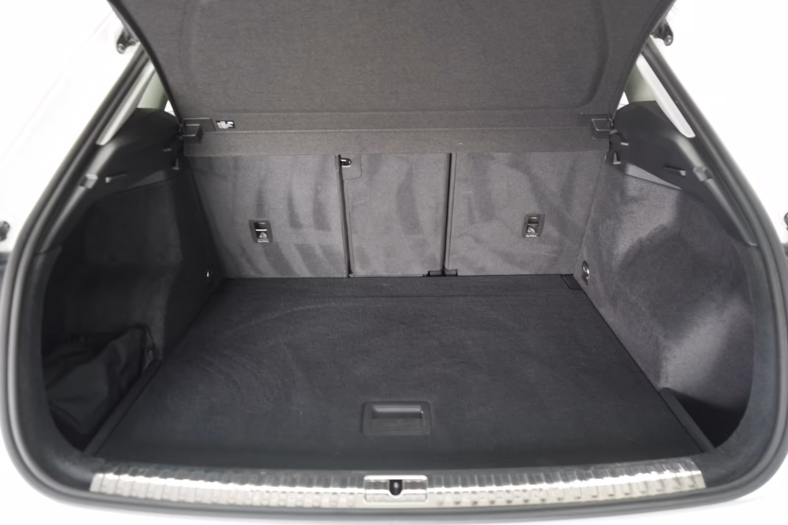 (B-264) Audi Q3 35 TFSI S tronic advanced CarPlay/Temp/Virtua - Image 22