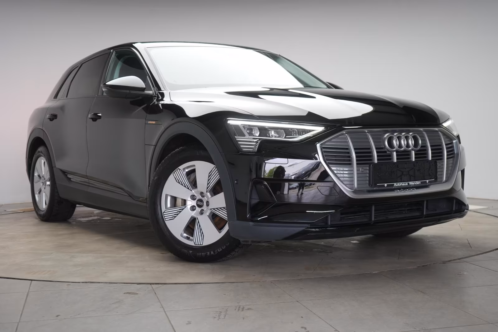 (B-191) Audi e-tron 55 electric quattro Temp/Kamera/Virtual/L - Image 1