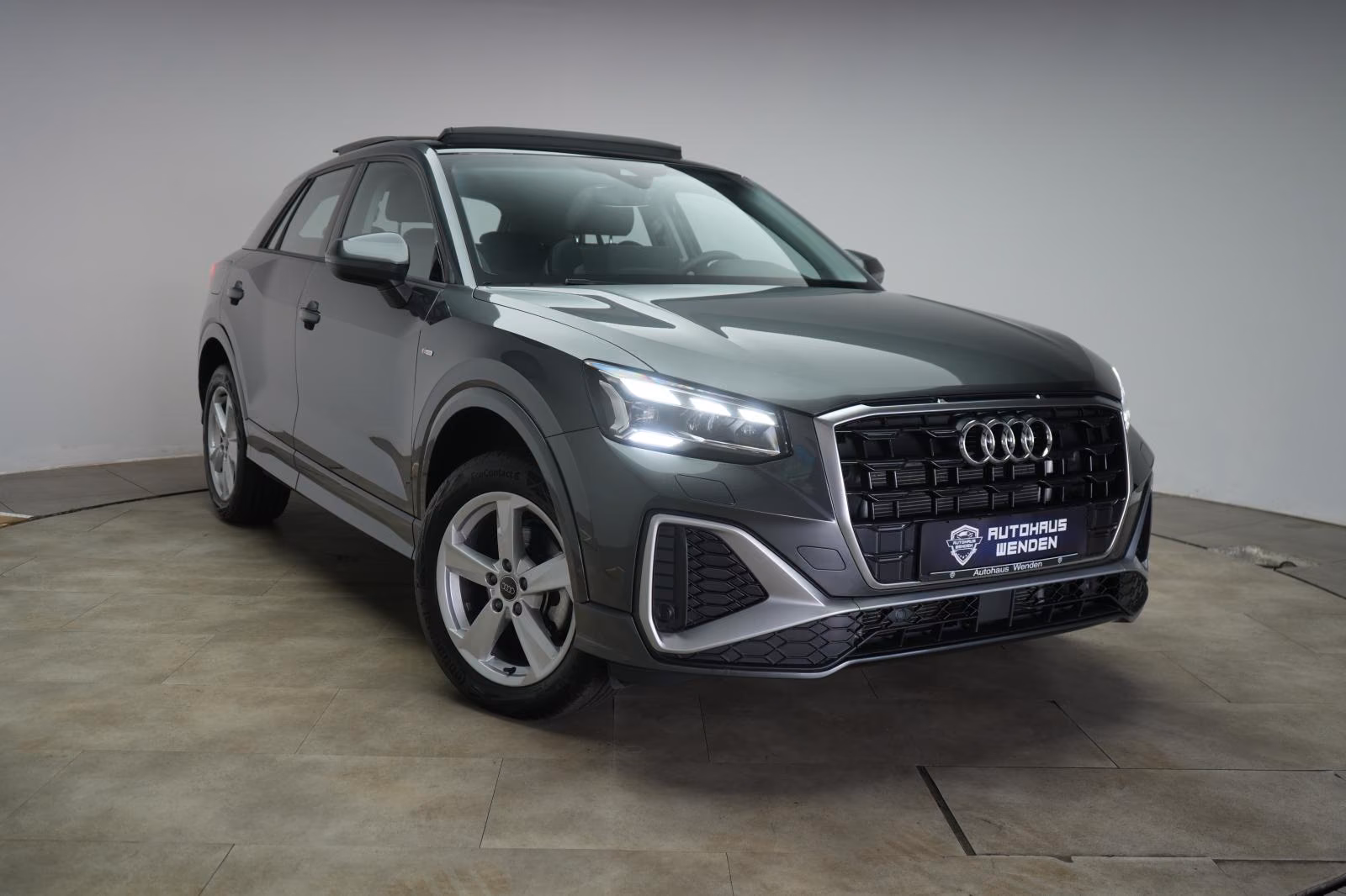 (B-211) Audi Q2 35 TFSI S line ACC/Kamera/Pano/Virtual/Matrix(Záruka do 3/2028 - Image 1