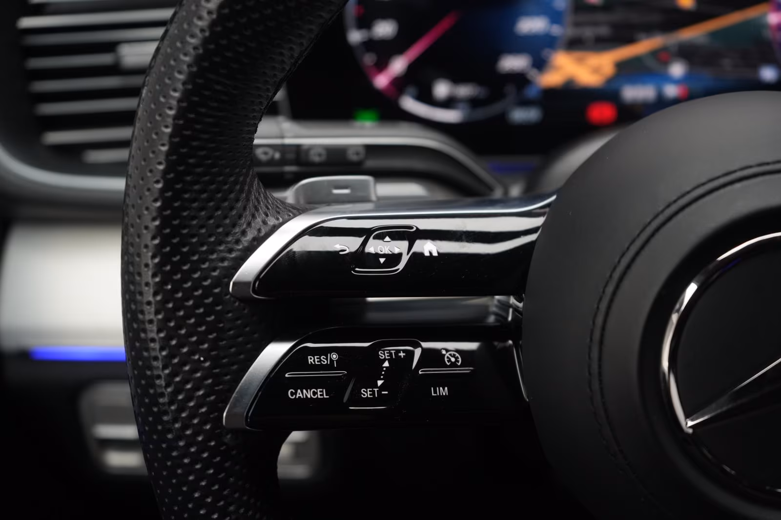 (B-501) Mercedes-Benz GLE 300 d 4Matic 9G-Tronic AMG Kamera/Burmeste - Image 21