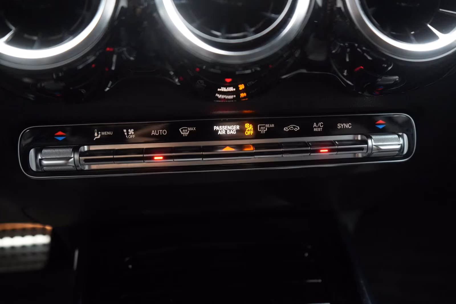 (B-262) Mercedes-Benz GLB 220 d 8G-DCT AMG Navi/Distronic/Kamera/La - Image 20