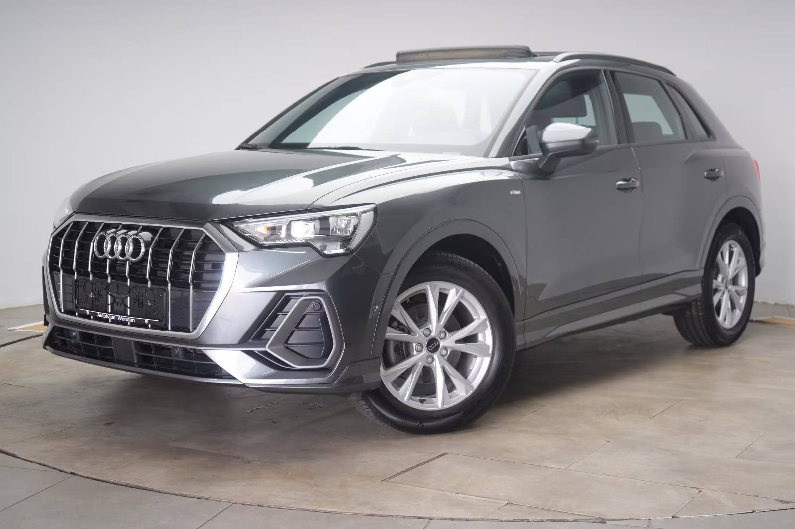 (B-291) Audi Q3 35 TDI S tronic S line Temp/Virtual/Pano/Lane - Image 3