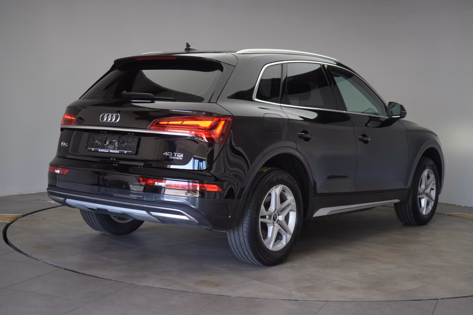 (B-157) Audi Q5 40 TDI quattro S tronic advanced ACC/Virtual/ - Image 5