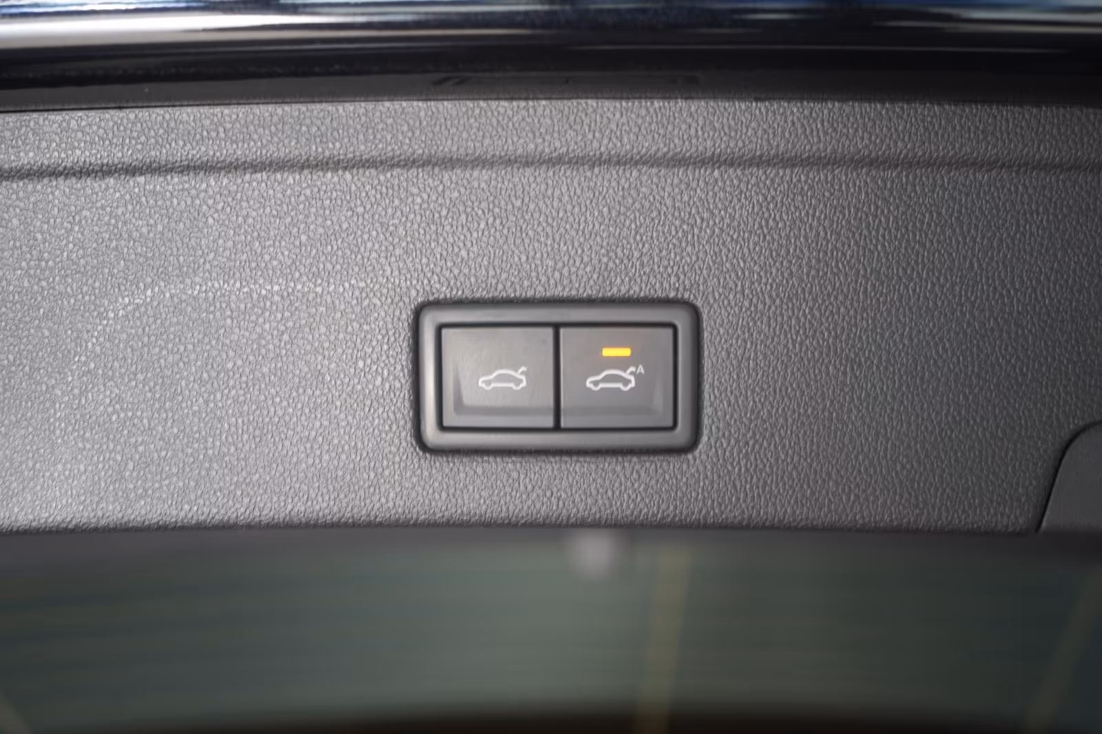 (B-401) Volkswagen Touareg R 4 Motion 3.0 eHybrid Leder/ACC/Night/H - Image 30