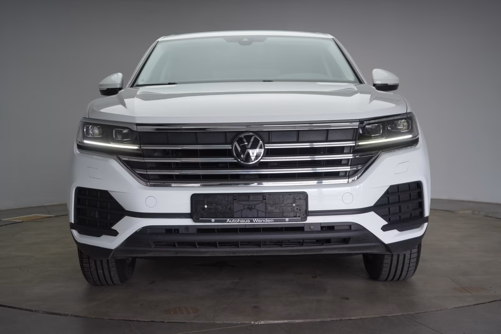 (B-390) Volkswagen Touareg 3.0 V6 TDI 4Motion ACC/Kamera/AHK/Lane/ - Image 2