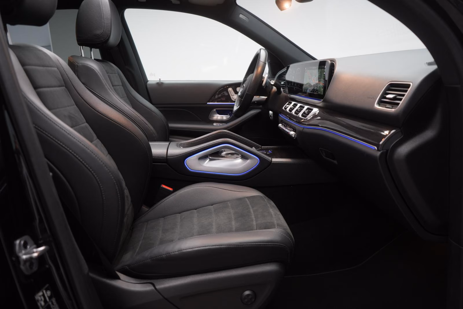 (B-692) Mercedes-Benz GLE 300 d 4Matic AMG Line Distronic/Kamera/Pa - Image 9
