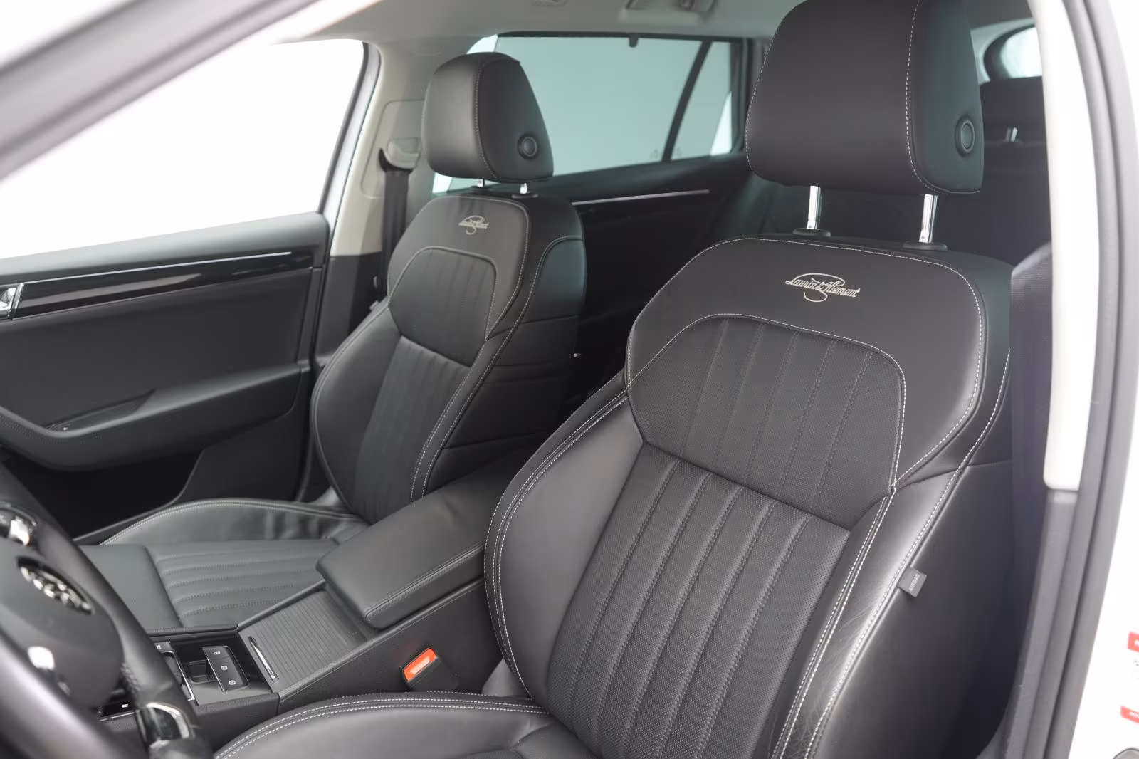 (B-304) Skoda Superb 2.0 TDI DSG L&K ACC/Leder/LED/Kamera/Virt - Image 7