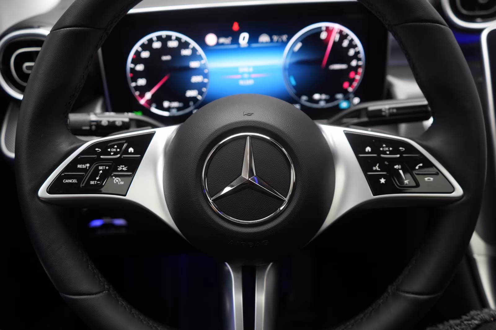 (B-398) Mercedes-Benz GLC 300 de 4Matic 9G-Tronic Avantgarde Leder/Dis - Image 17