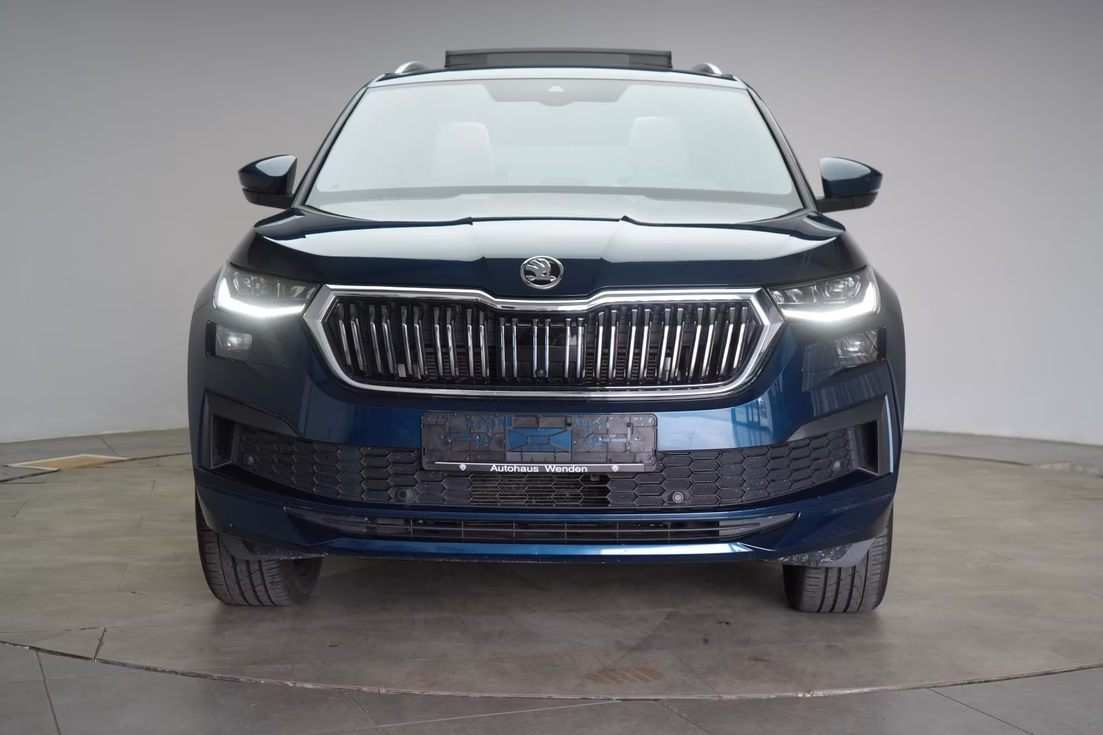 (B-255) Skoda Kodiaq 2.0 TDI DSG L&K Leder/ACC/Kamera/Canton/P - Image 2