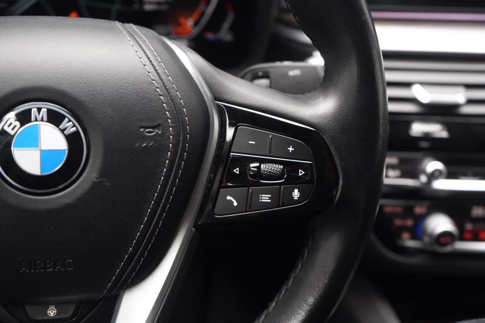 (B-568) BMW 520 i Luxury Line - Image 23