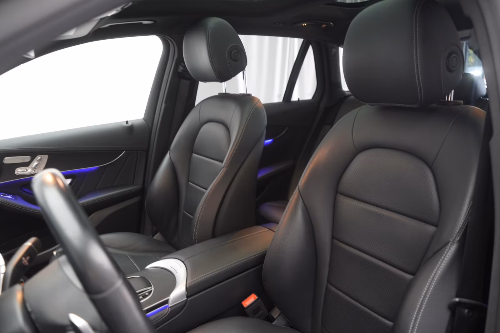 (B-423) Mercedes-Benz GLC 300 d 4Matic 9G-Tronic AMG Leder/Distronic/P - Image 8
