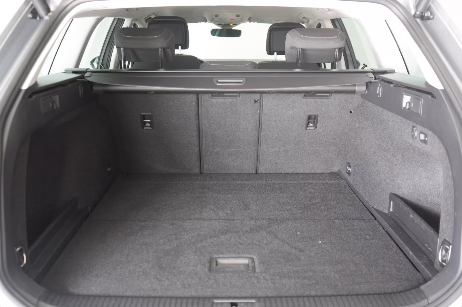 (B-066) Volkswagen Passat Variant 2.0 TDI DSG Business ACC/Kamera/A - Image 23