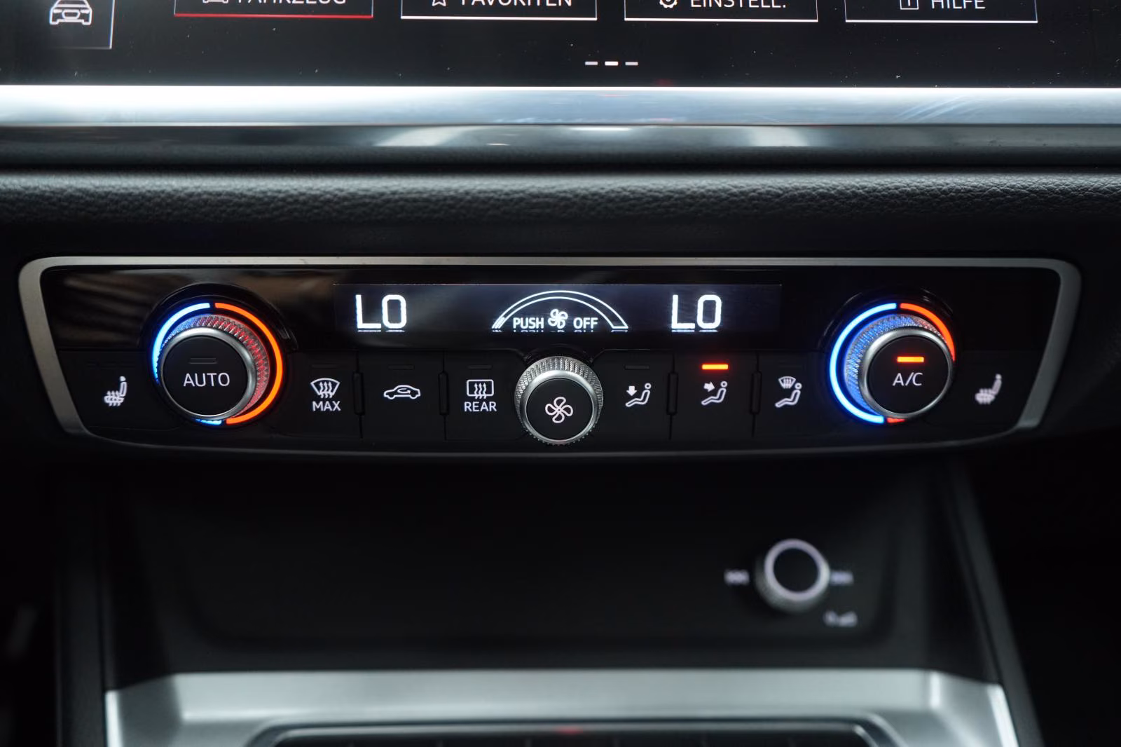 (B-645) Audi Q3 35 TFSI S tronic advanced CarPlay/Temp/Virtua - Image 19