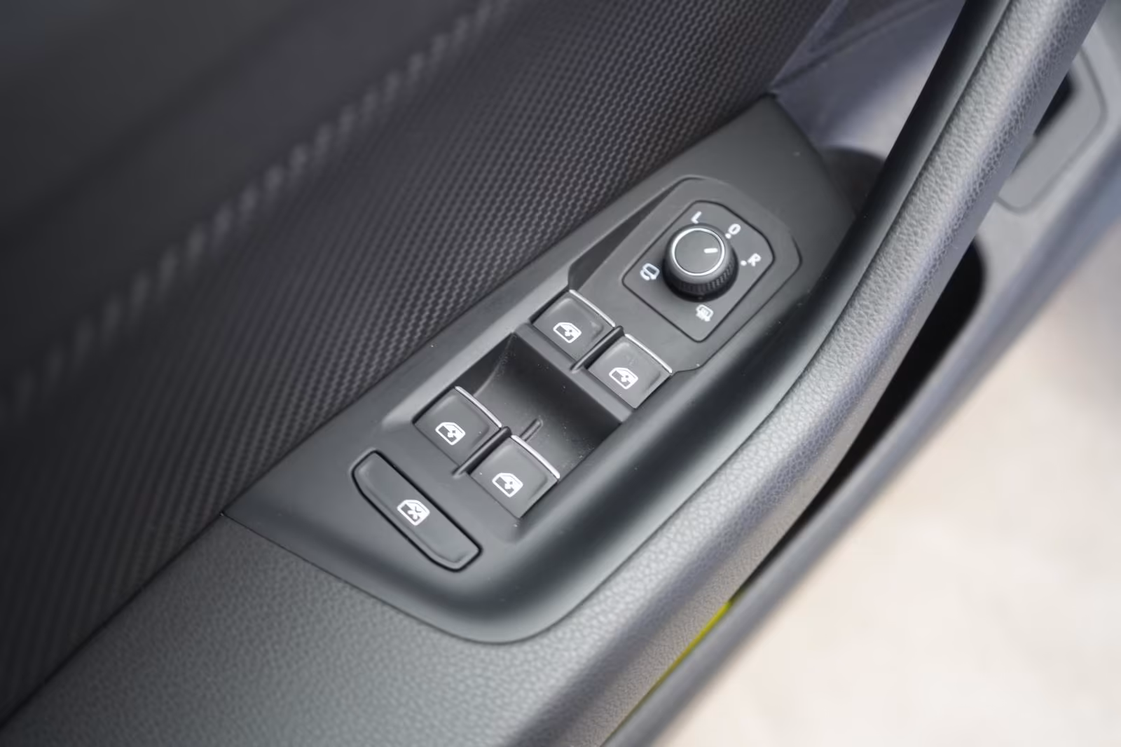 (B-556) Volkswagen Arteon Shooting Brake 2.0 TSI 4Motion DSG R ACC/ - Image 17