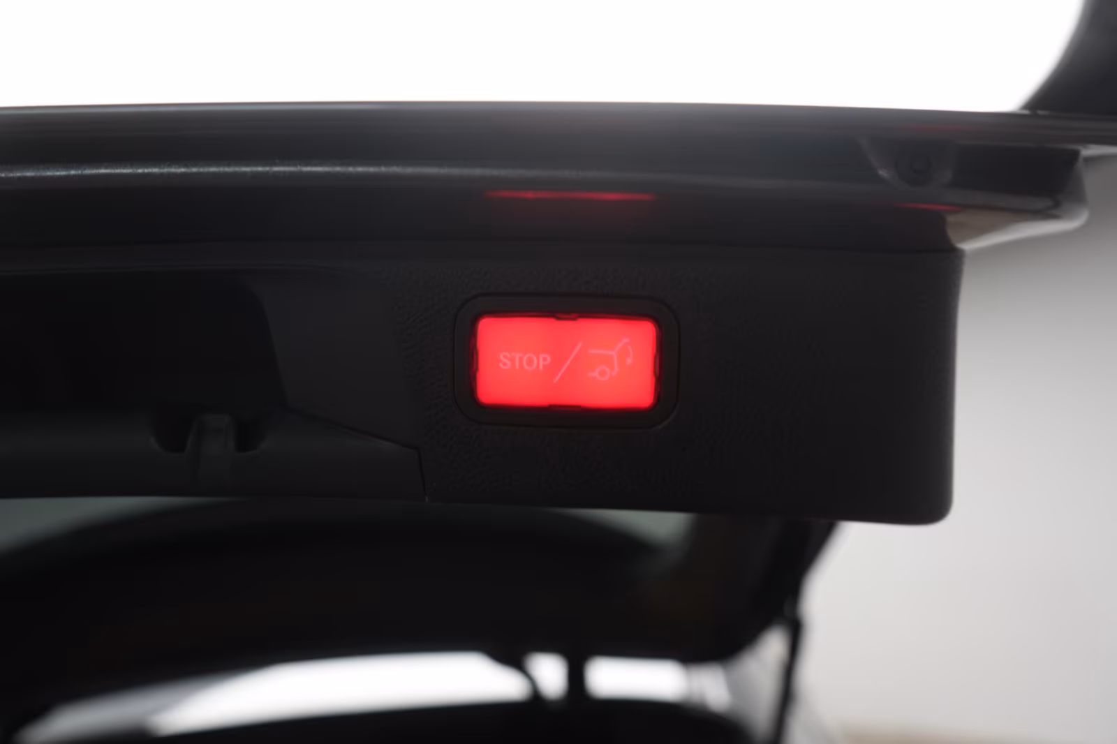 (B-483) Mercedes-Benz(Hybrid) E 300 e T 9G-Tronic AMG Distronic/Kamera/Lane/ - Image 23