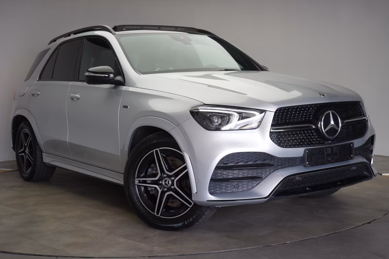 (B-328) Mercedes-Benz(Hybrid) GLE 350 de 4Matic AMG Leder/Temp/Burmester - Image 1