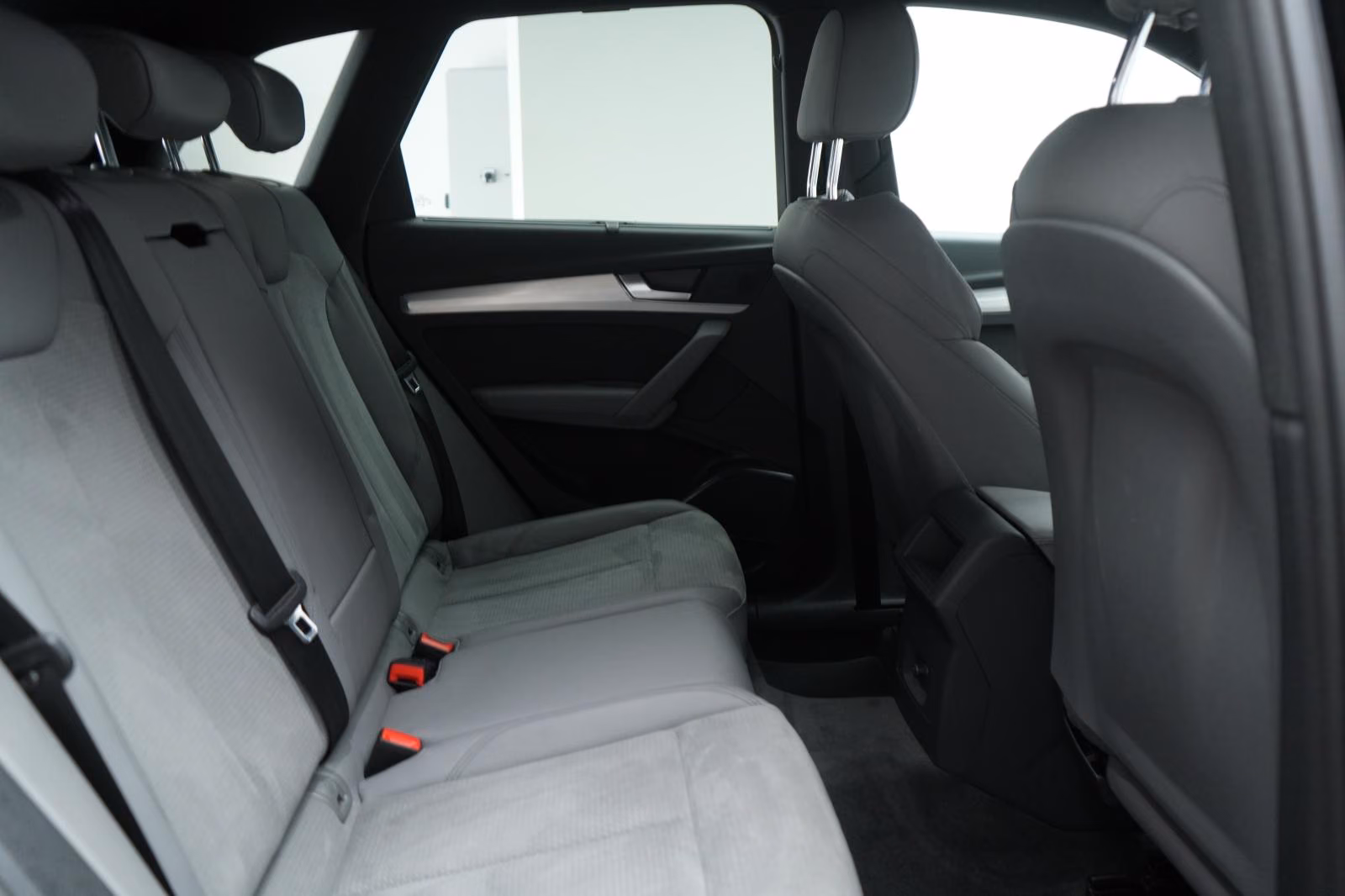 (B-709) Audi Q5 40 TDI quattro S Line ACC/Kamera/Virtual/AHK/ - Image 11