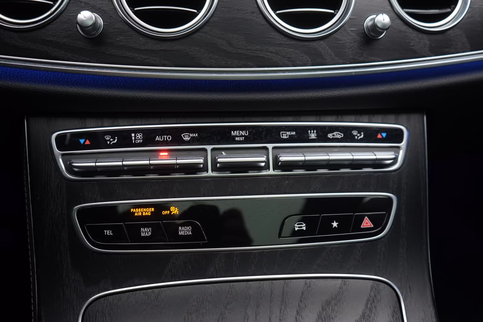 (B-341) Mercedes-Benz(Hybrid) E 300 de 4Matic T 9G-Tronic Avantgarde Leder/Dis - Image 23