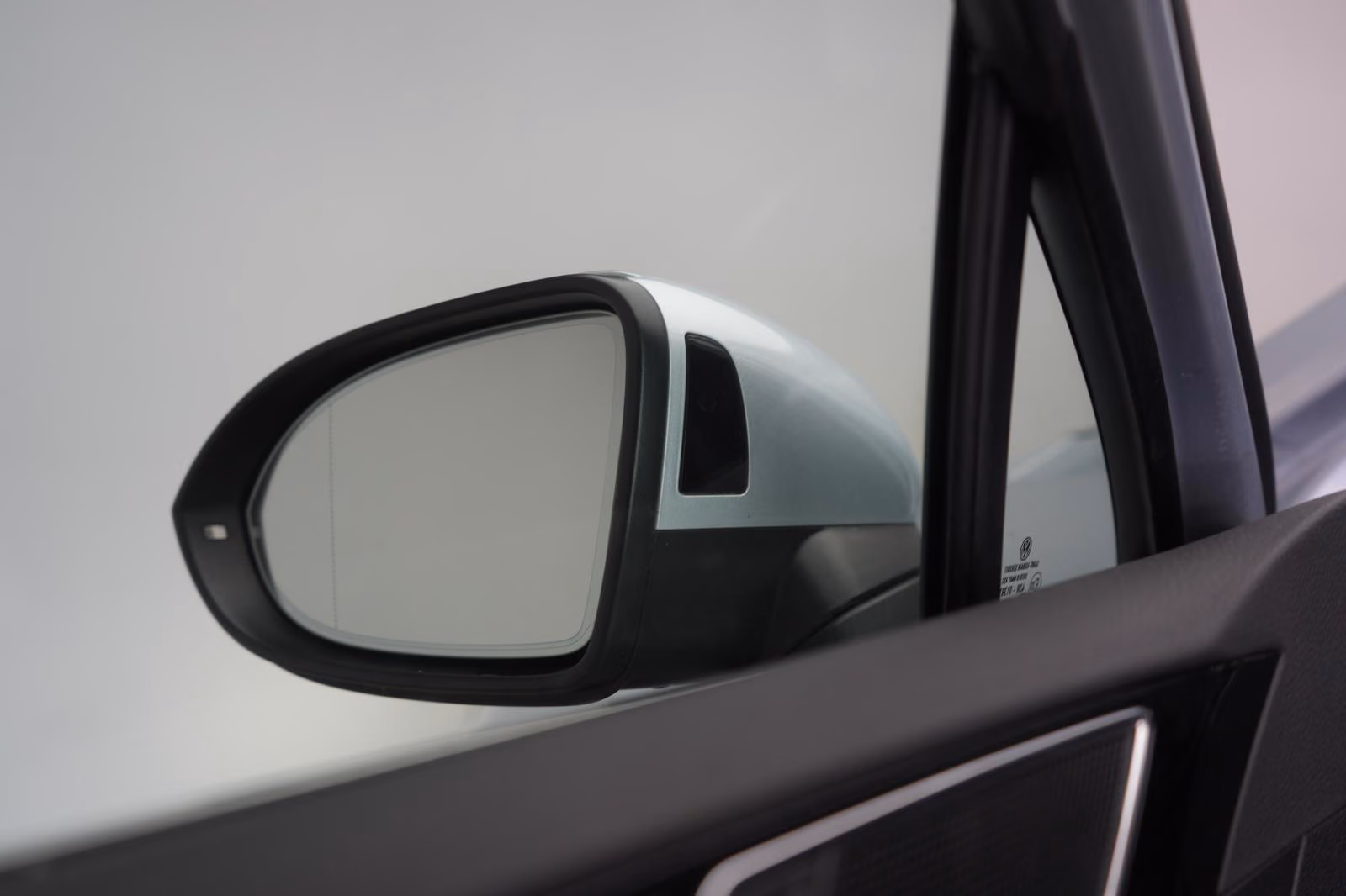 (B-617) Volkswagen(Hybrid) Passat Variant 1.4 TSI DSG GTE ACC/Kamera/Pano/L - Image 26