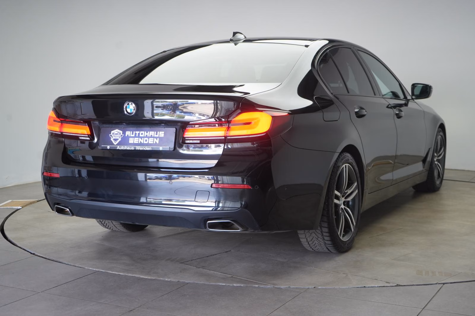 (B-322) BMW 520 d M Sport Leder/Temp/Virtual/CarPlay - Image 5