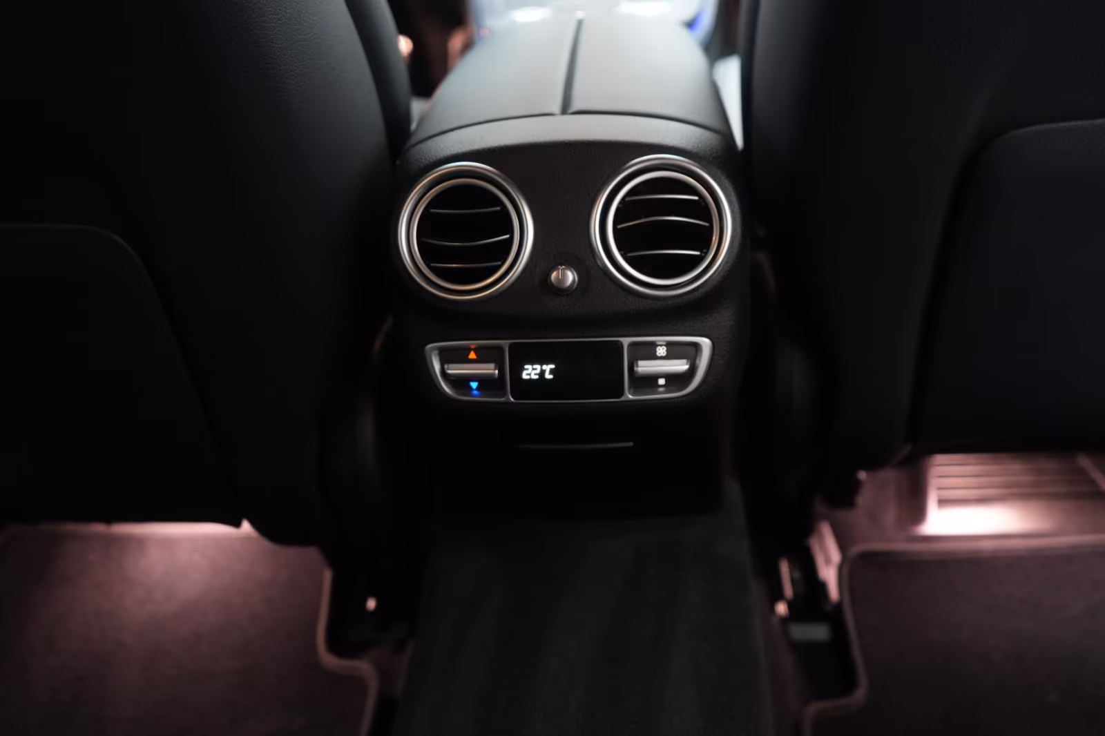 (B-252) Mercedes-Benz(Hybrid) E 300 de T 9G-Tronic AMG Distronic/Kamera/HUD/La - Image 25