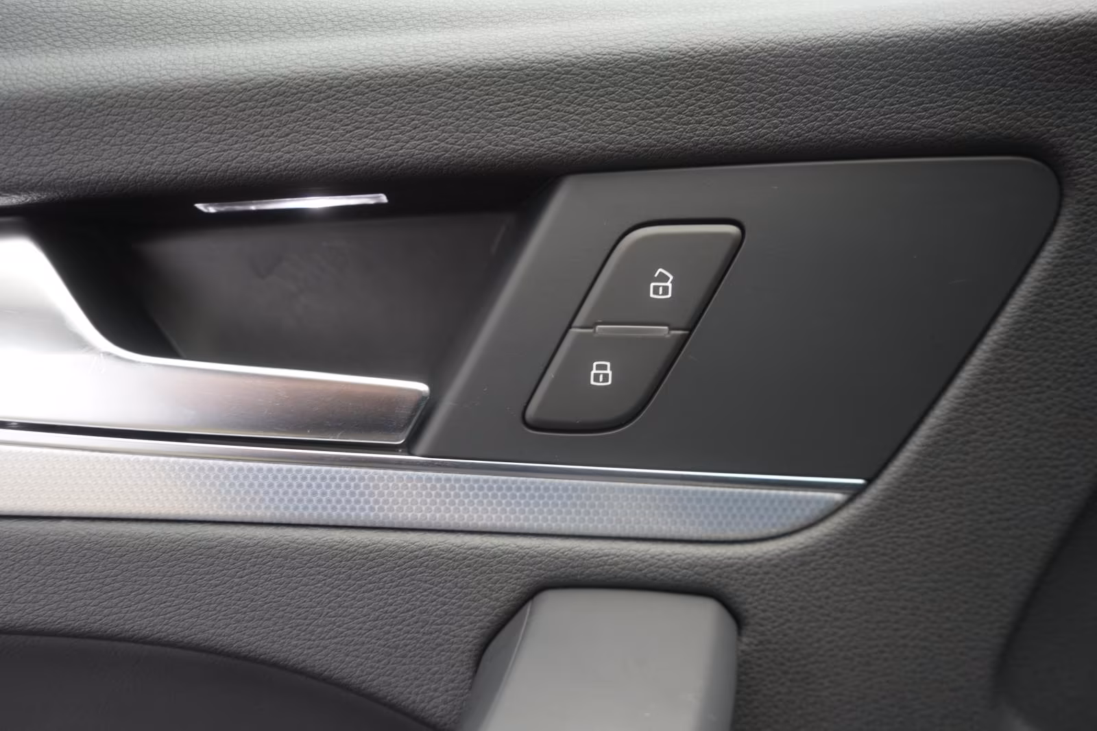 (B-162) Audi Q5(Hybrid) 50 TFSIe Quattro - Image 21