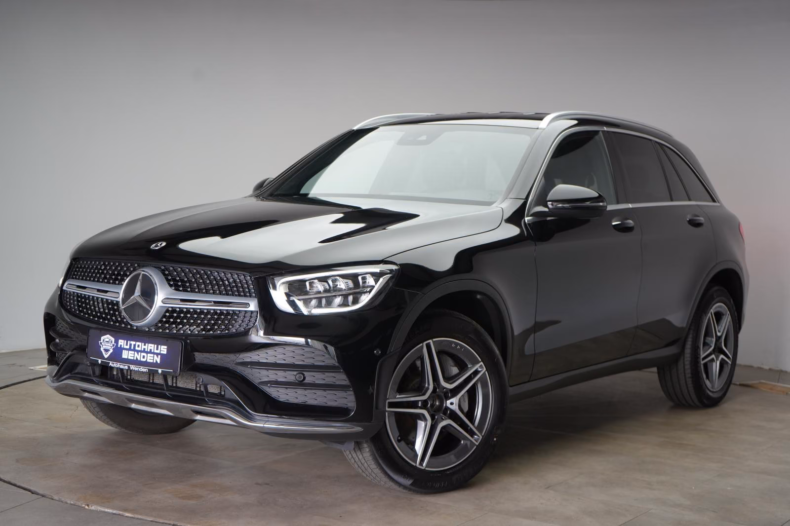 (B-208) Mercedes-Benz GLC 300 de 4Matic AMG Distronic/Kamera/Virtua - Image 3