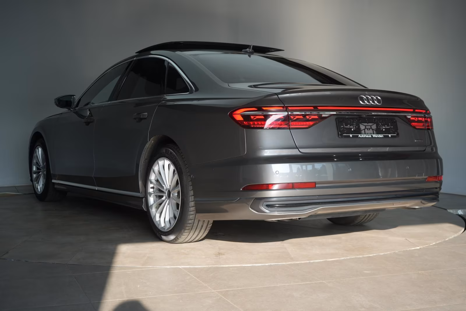 (B-407) Audi A8(Hybrid) 55 TFSI quattro tiptronic Leder/ACC/HUD/Pano/ - Image 4