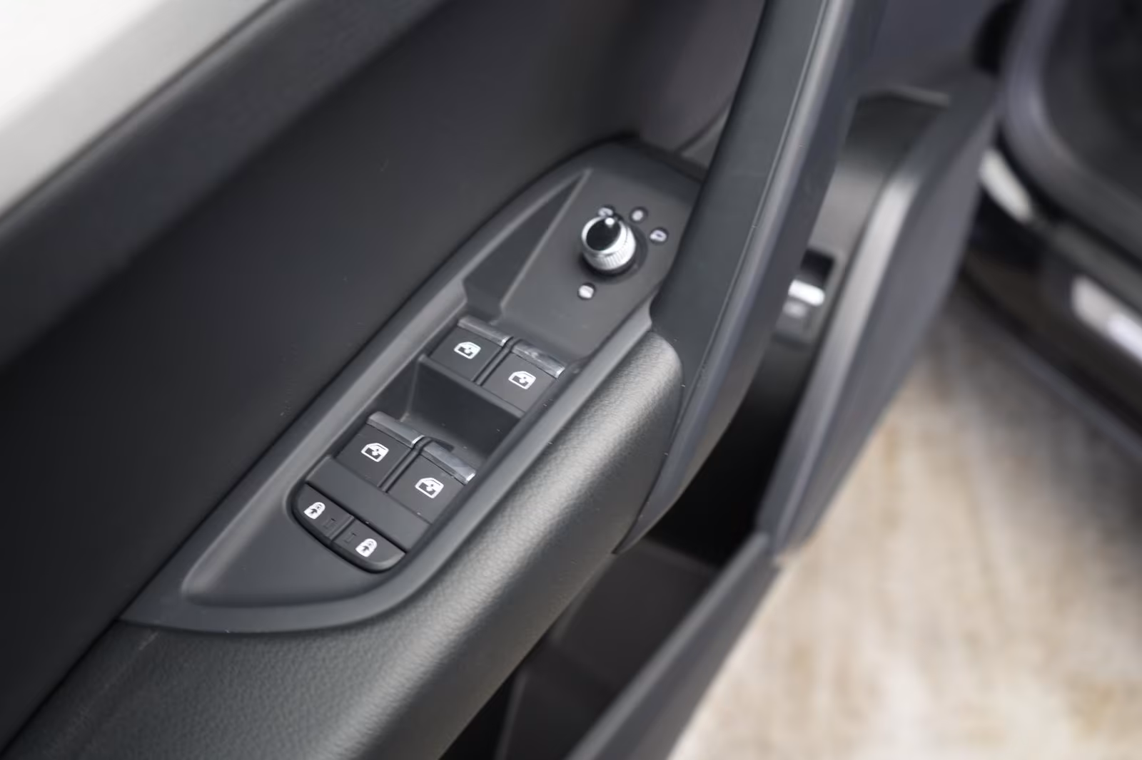 (B-612) Audi Q5(Hybrid) 55 TFSIe quattro S tronic S line ACC/Ka - Image 20