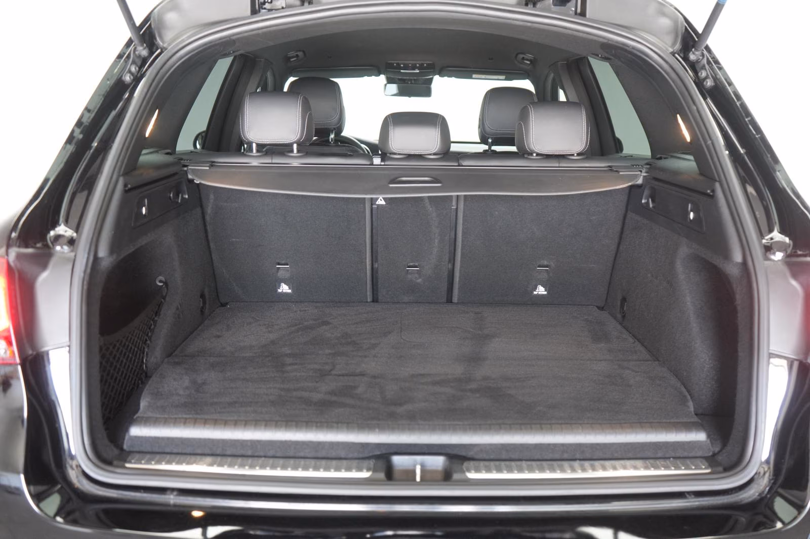 (B-515) Mercedes-Benz(Hybrid) GLC 300 de 4Matic 9G-Tronic AMG CarPlay/Tem - Image 29