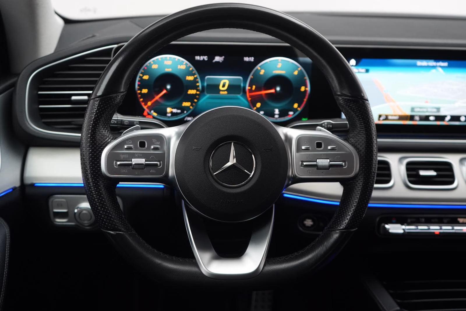 (B-410) Mercedes-Benz GLE 350 d 4Matic 9G-T AMG Line - Image 24