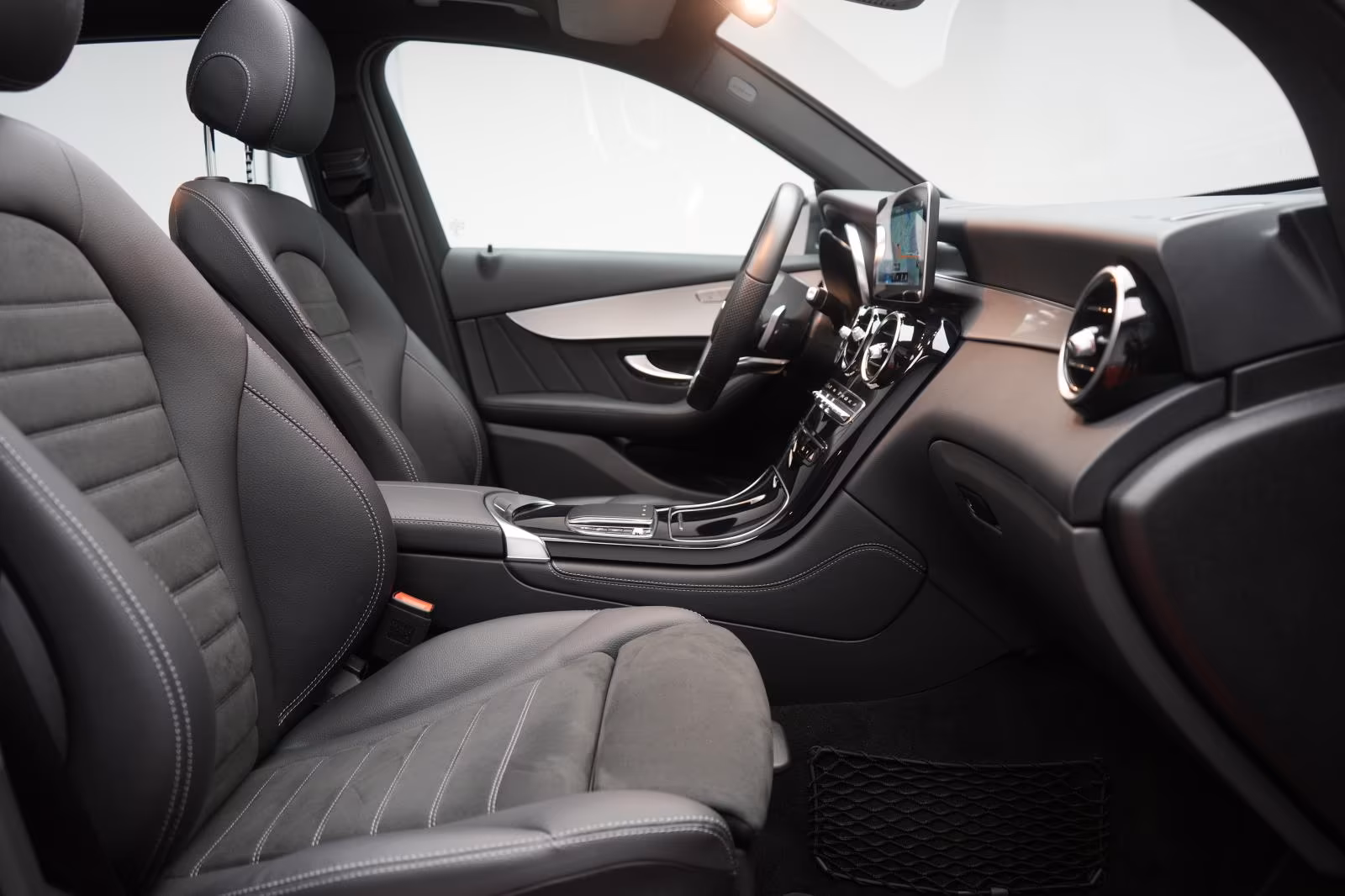 (B-274) Mercedes-Benz GLC 220 d 4Matic 9G-Tronic AMG Navi/Temp/Bur - Image 9