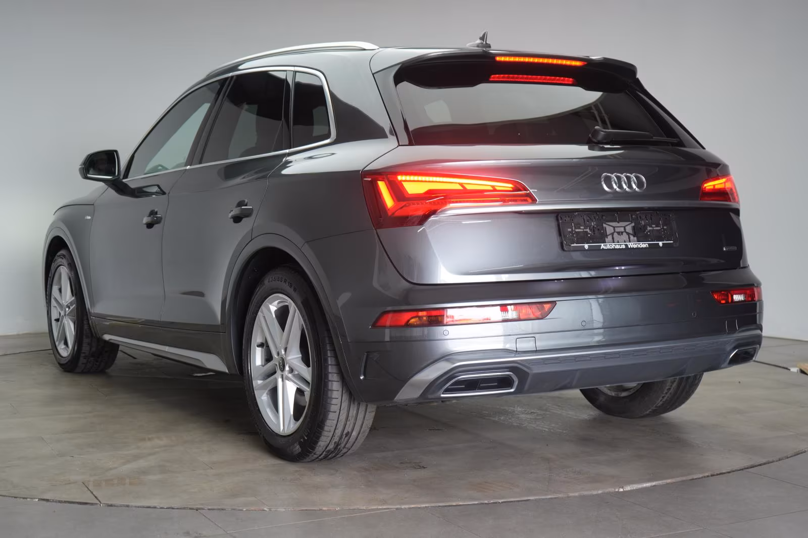(B-661) Audi Q5 50 TDI quattro S line ACC/Virtual/Luft/Lane/ - Image 4