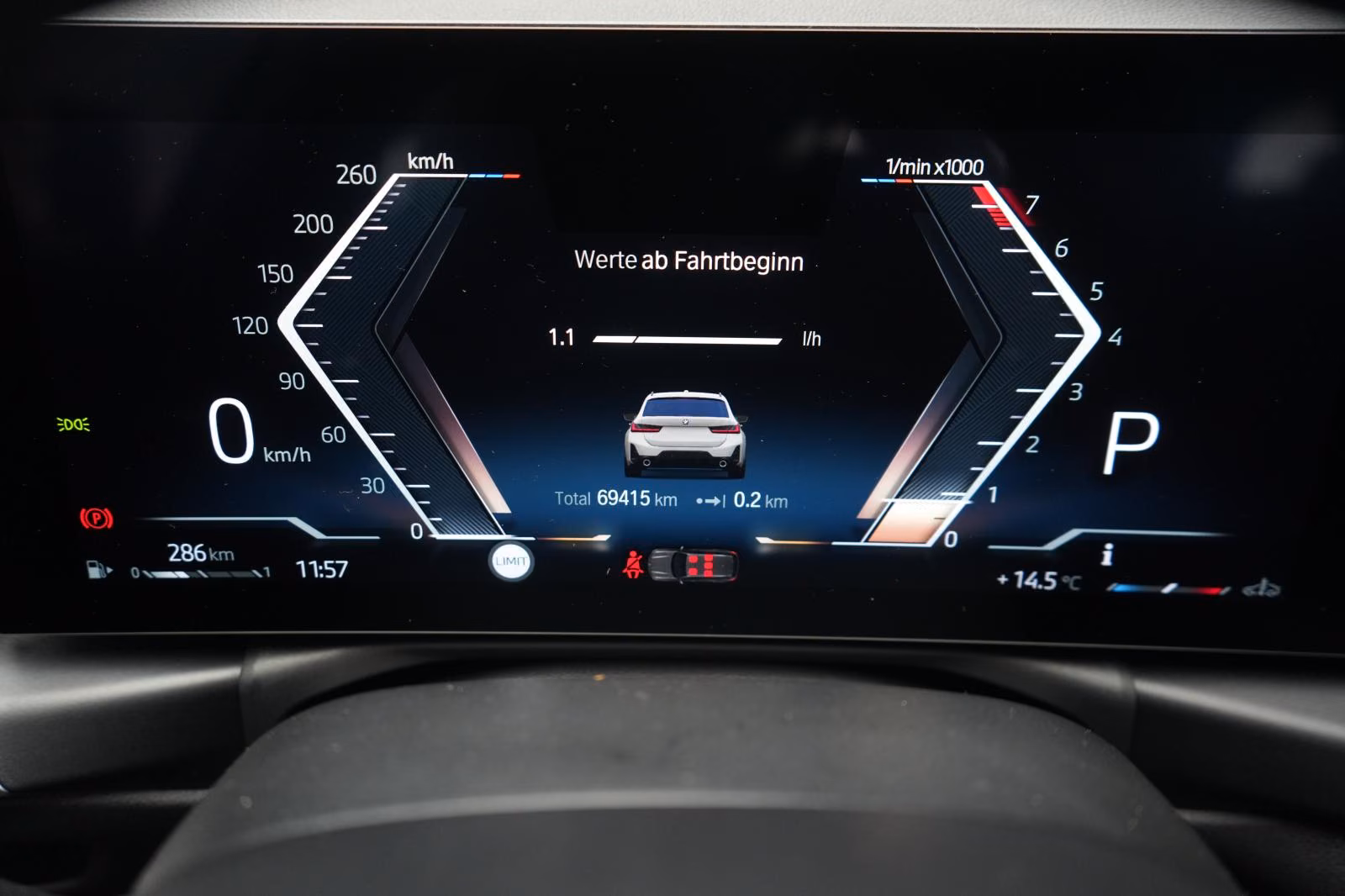 (B-409) BMW 320 i Touring M Sport ACC/Kamera/AHK/Lane/CarPla - Image 21